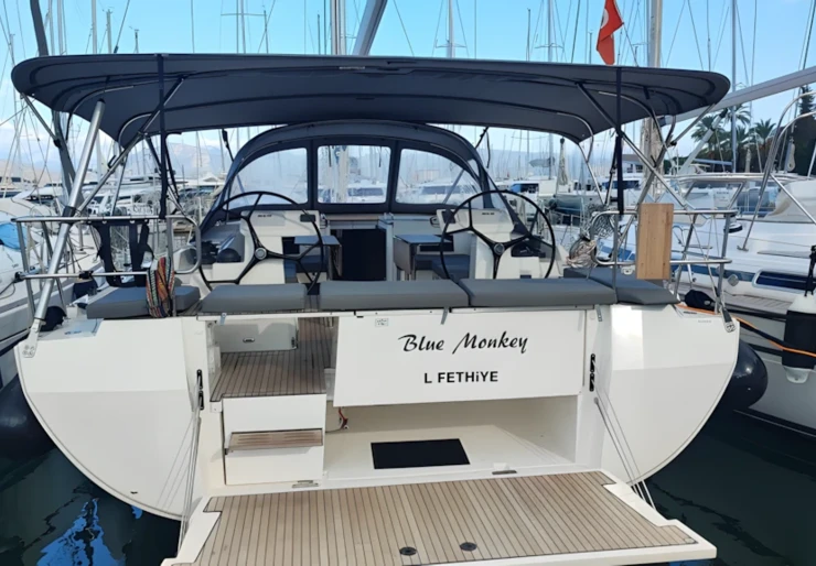 Bavaria C45 Holiday Hafen von Fethiye | Blue Monkey