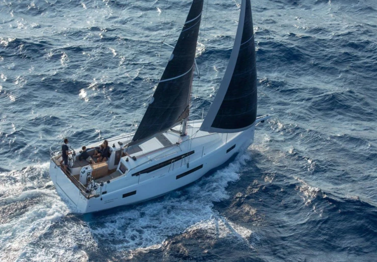 Sun Odyssey 410 Port Pin Rolland | SEA PLAYER