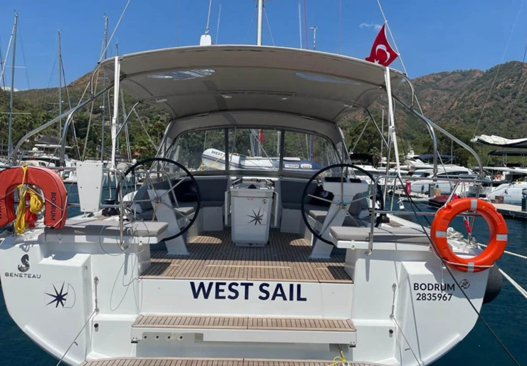 Oceanis 46.1 Marina Joya Del Mar | WEST