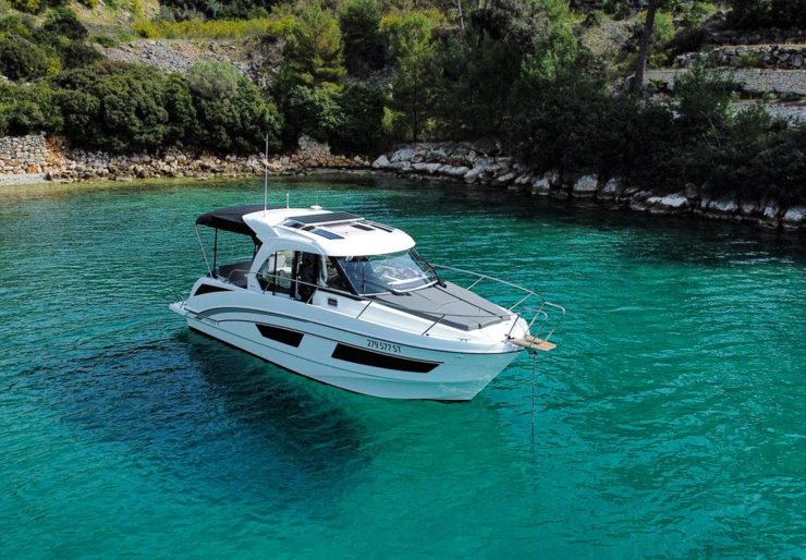 Antares 9 OB ACI Marina | Arya