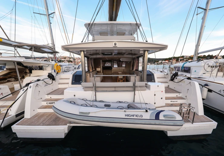 Bali 4.8 Marina SCT | Carpe Diem