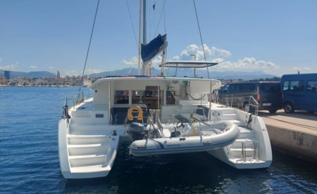 Lagoon 450 S