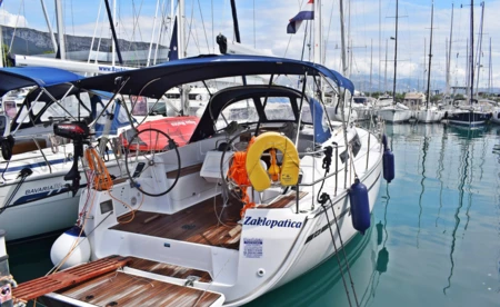 Bavaria 37 Cruiser