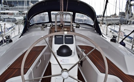 Bavaria Cruiser 33