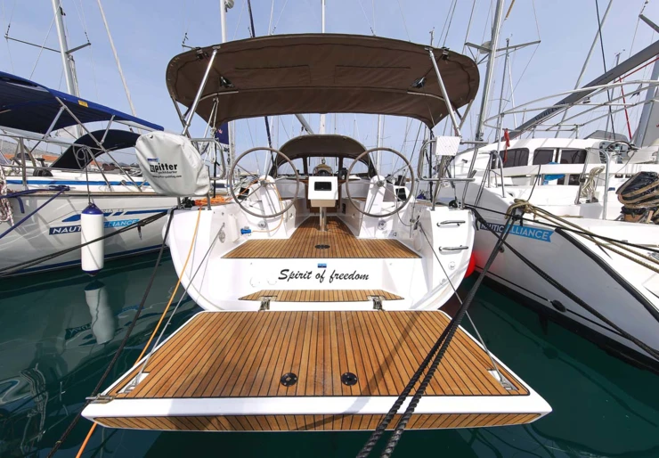 Bavaria Cruiser 34 Marina Polesana - isla de Katarina | Spirit of Freedom