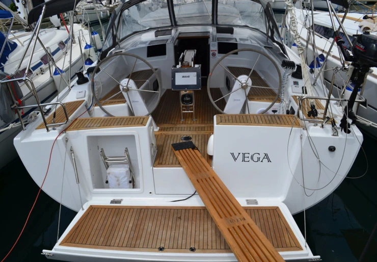 Hanse 415 Marina Dalmacija | Vega