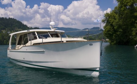 Greenline 33