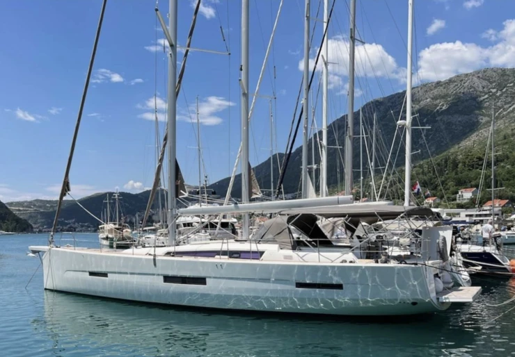 Dufour 56 Exclusive Pirovac | Alpina