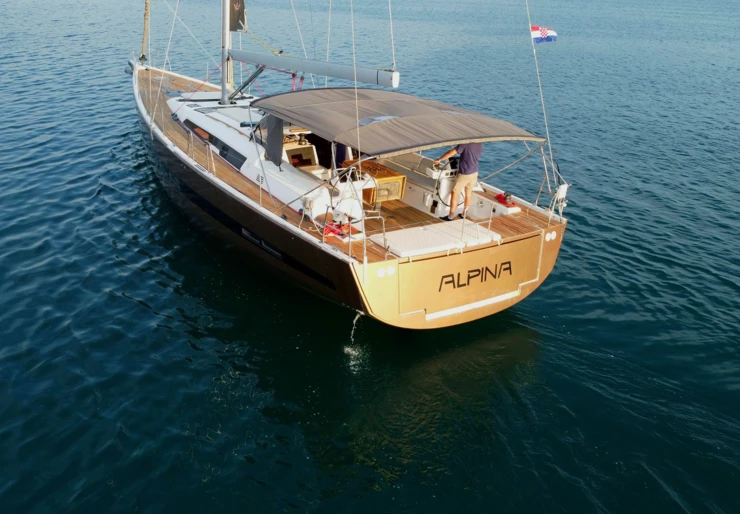 Dufour 56 Exclusive Pirovac | Alpina