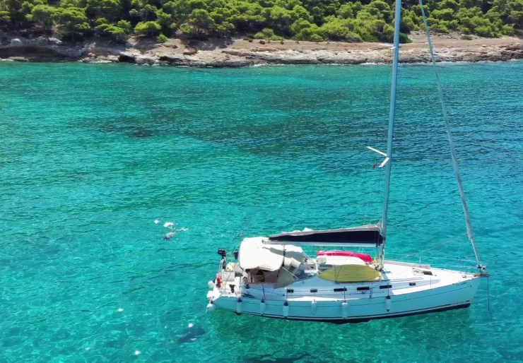 Cyclades 43.4 Salamis Yachting Club | La Luna