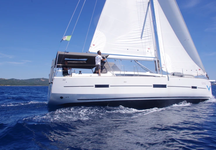 Dufour 460 GL Hafen von Portisco | Newt