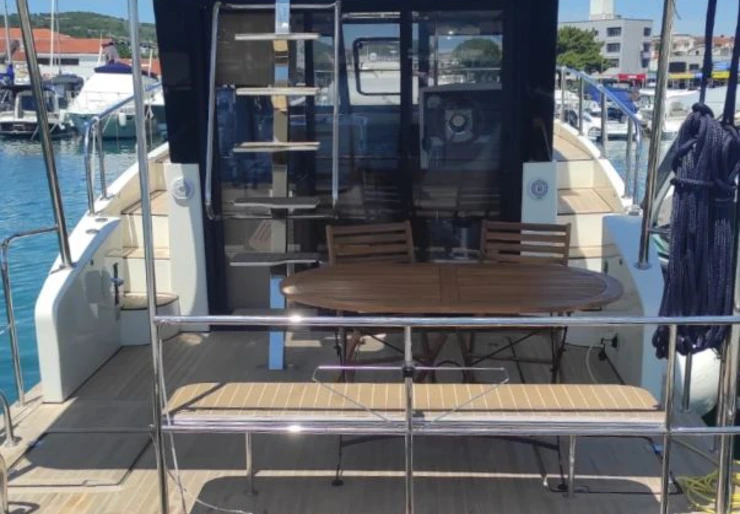 Futura 40 Grand Horizon Vodice | Batu