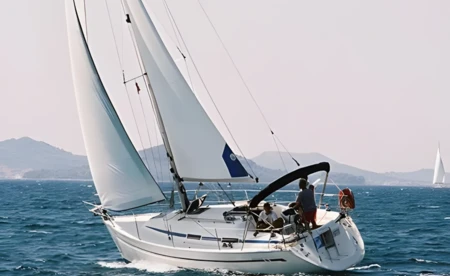 Bavaria 32