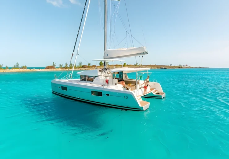 Lagoon 42 Port Purcell | Laurencia