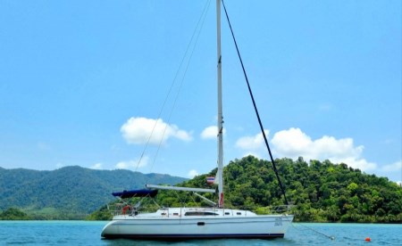 Catalina 375