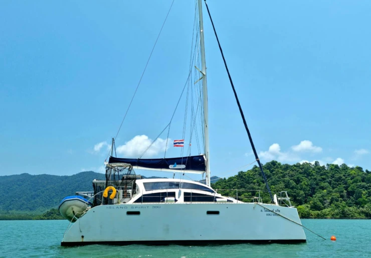 Island Spirit 380 Koh Chang | Island Breeze