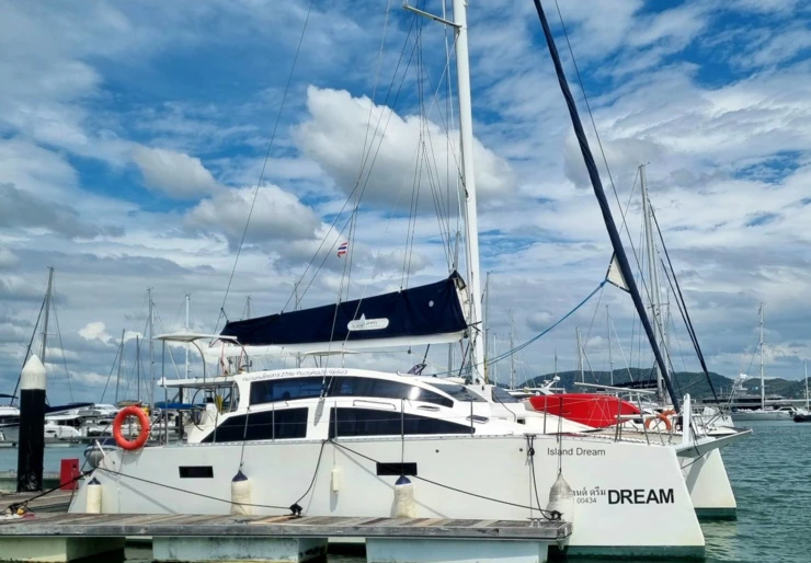 Island Spirit 380 Yacht Haven | Island Dream