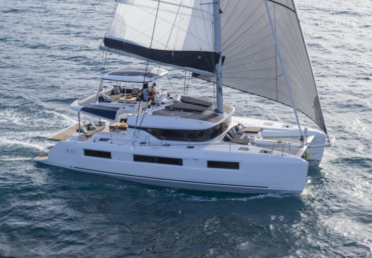 Lagoon 51 Lavrion - main port | Mythos