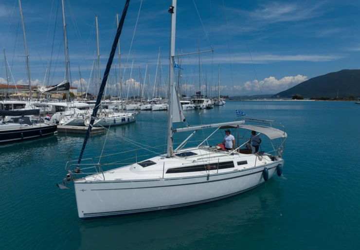 Bavaria Cruiser 33 Port de Lefkas | Maistros