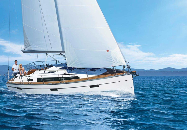 Bavaria Cruiser 37 ACI Marina | Pura Vida