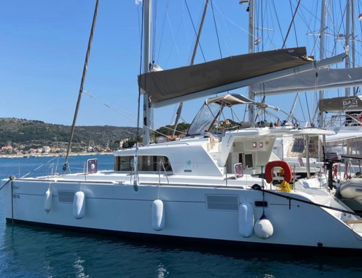 Lagoon 440
