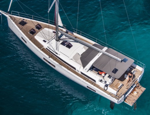 Oceanis Yacht 54