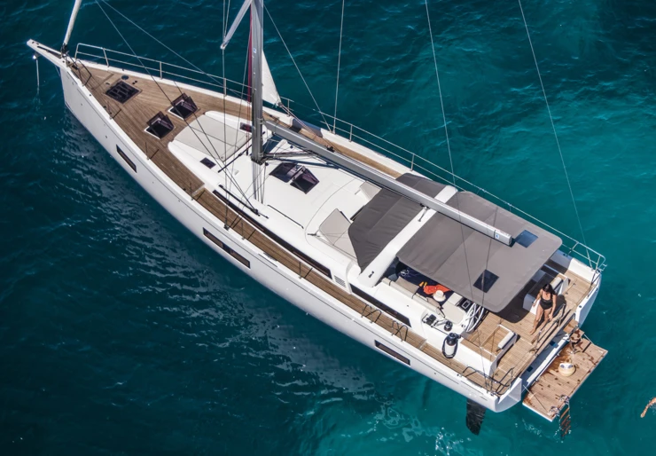 Oceanis Yacht 54 Marina Frapa | White Bird