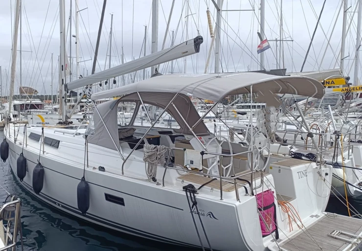 Hanse 455 Marina Sangulin | Tine