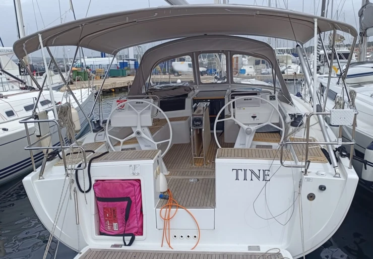 Hanse 455 Marina Sangulin | Tine
