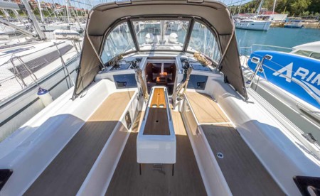 Dufour 37