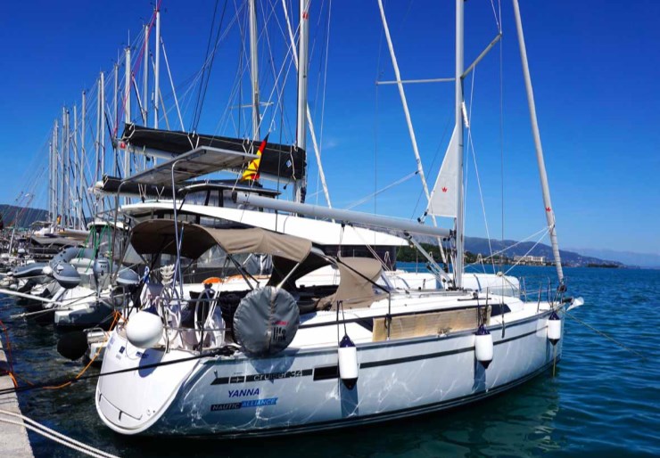 Bavaria Cruiser 34 Marina Gouvia | Yanna