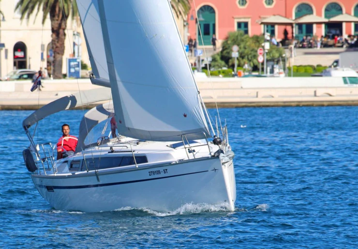 Bavaria Cruiser 34 ACI Marina | Bobara