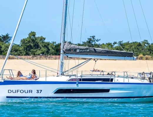 Dufour 37