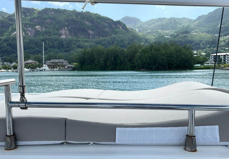 Astrea 42 Eden Island Marina | Neza