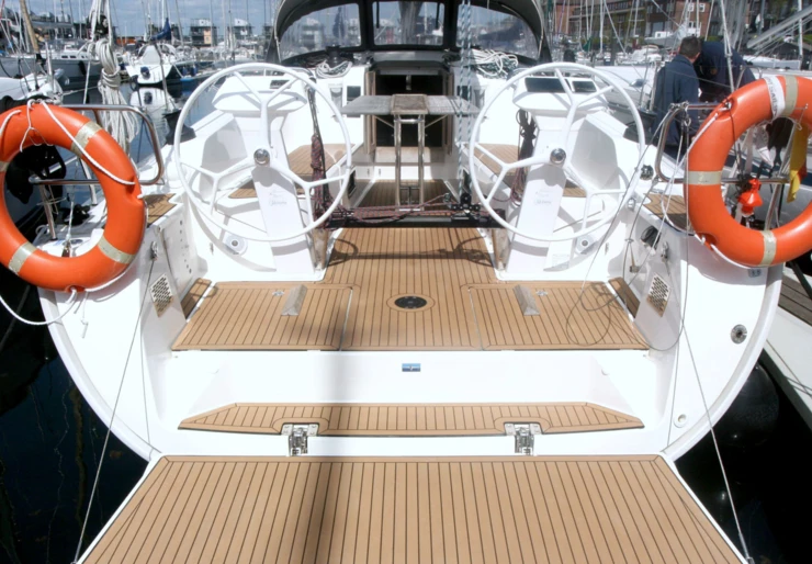 Bavaria Cruiser 41S Heiligenhafen | Ventus