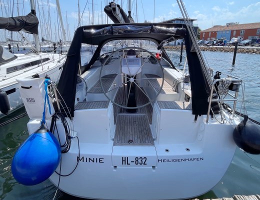 Hanse 370