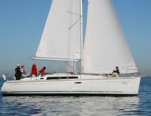 Oceanis 37