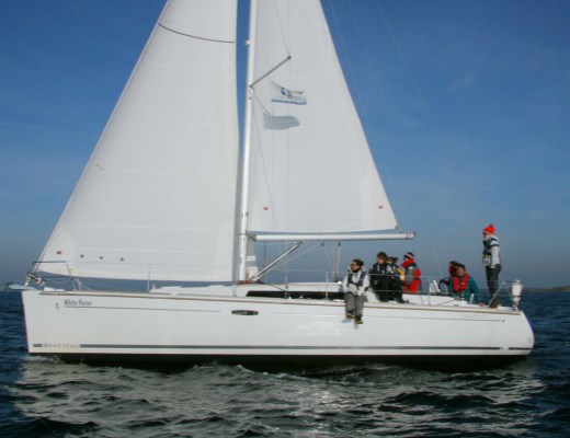Oceanis 37