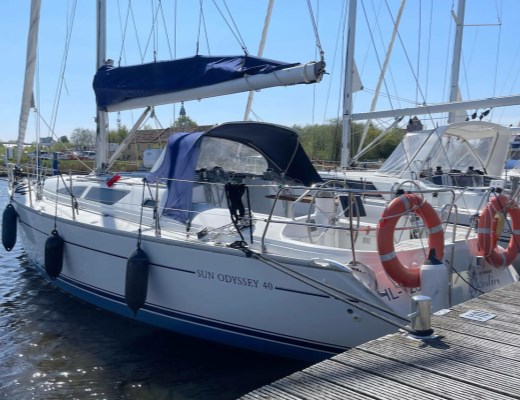 Sun Odyssey 40
