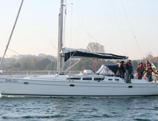 Sun Odyssey 43