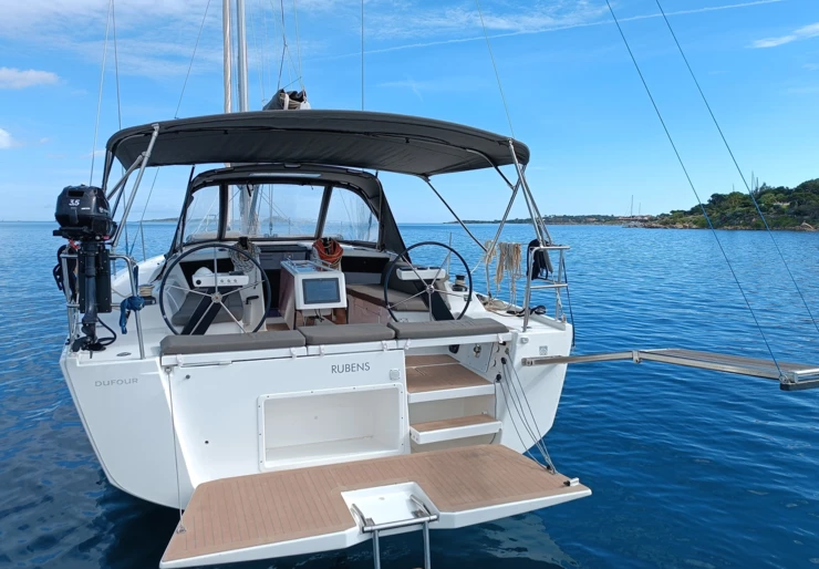 Dufour 390 GL Hafen von Portisco | Rubens