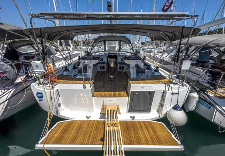 Bavaria C46 Veruda | Naos