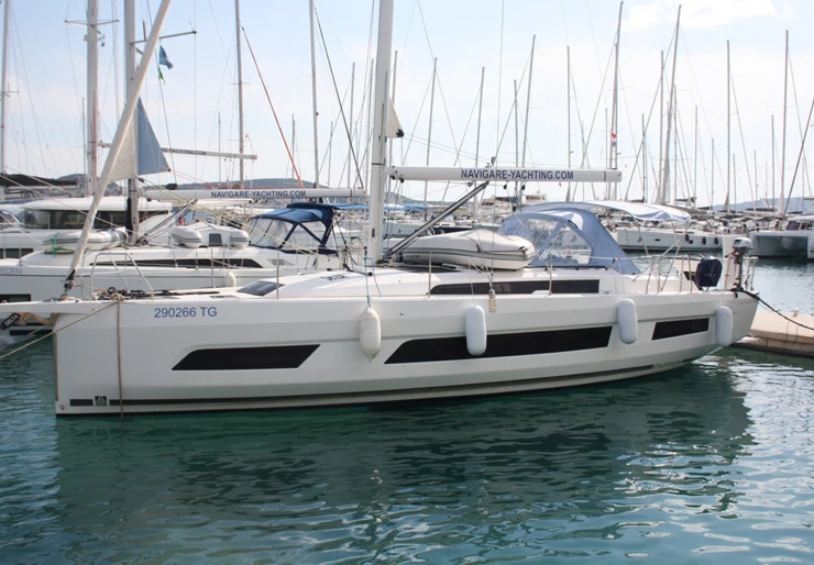 Dufour 41 Seget Donji - Marina Baotic | Curiosity
