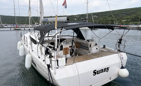 Bavaria C45 Style