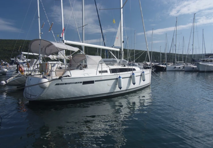 Bavaria Cruiser 33 Marina Punat | Burin
