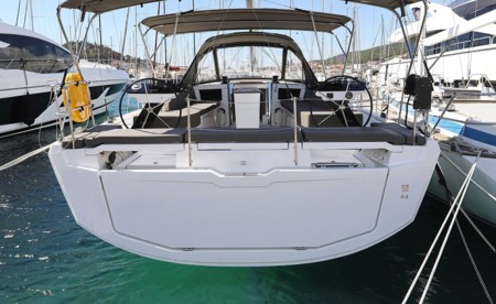 Dufour 44