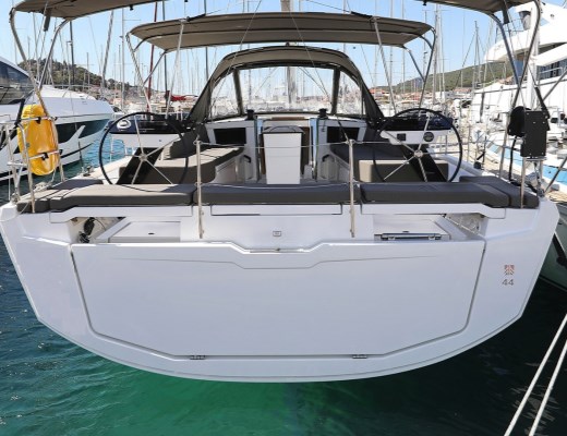 Dufour 44