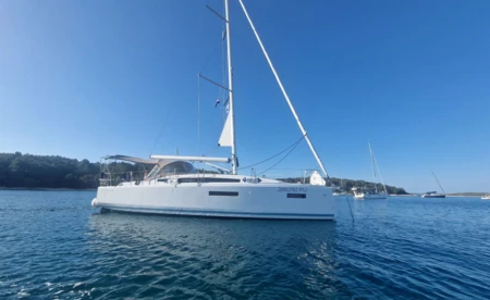Sun Odyssey 380