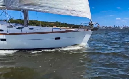 Oceanis Clipper 423