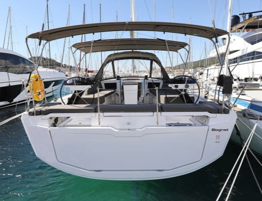 Dufour 44
